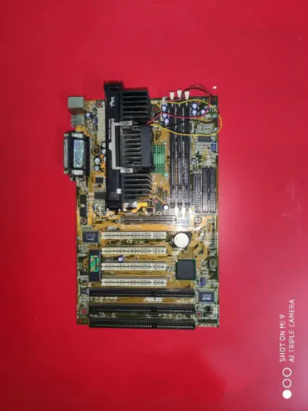 Μητρική πλακέτα Asus P2B