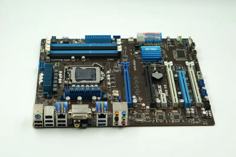 Μητρική πλακέτα Asus P8B WS