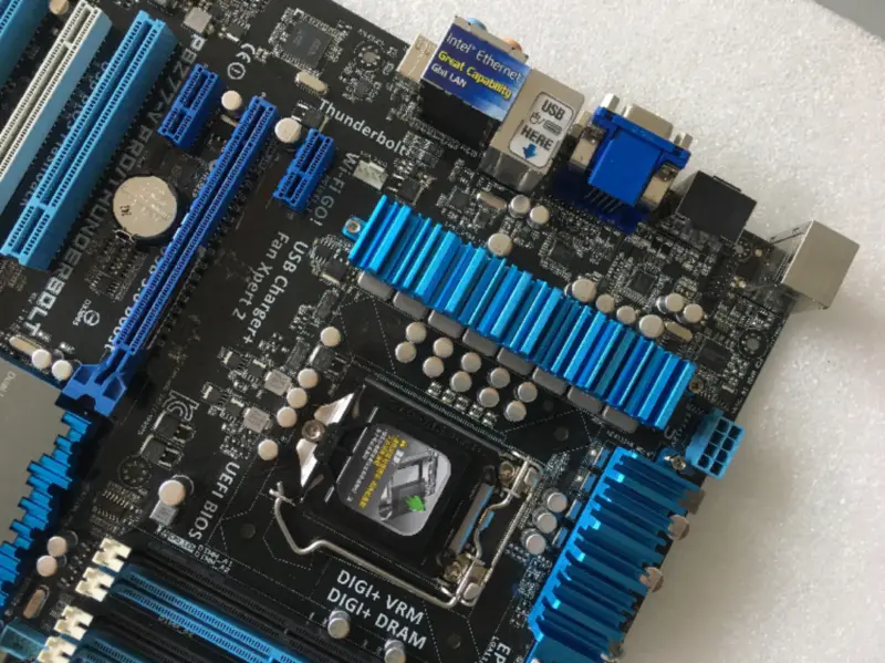 ASUS P8Z77-V PRO/Thunderbolt Μητρική πλακέτα επιτραπέζιων υπολογιστών Z77 Socket LGA 1155 i3 i5 i7 DDR3 32G ATX