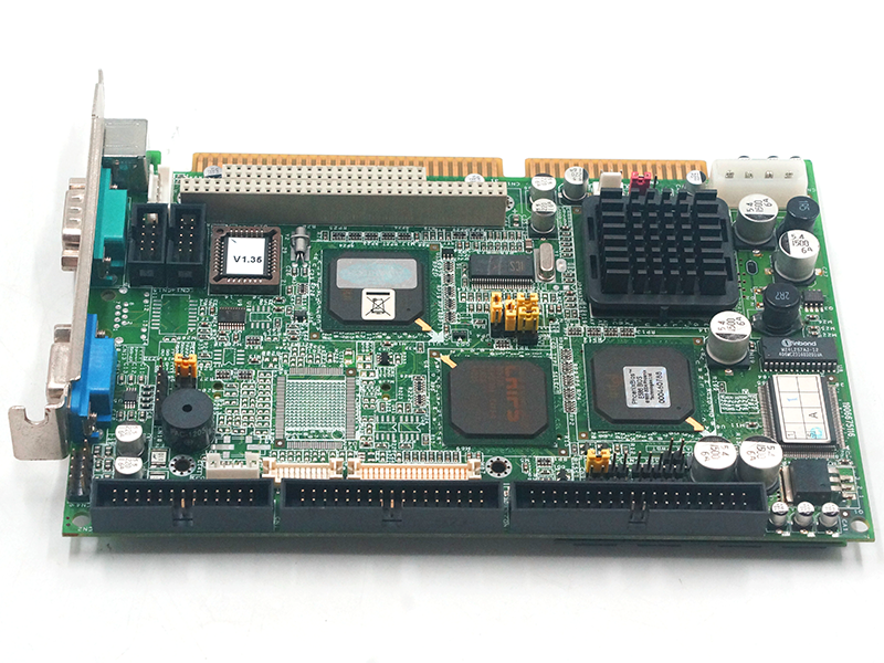 Μητρική πλακέτα Advantech PCA-6751