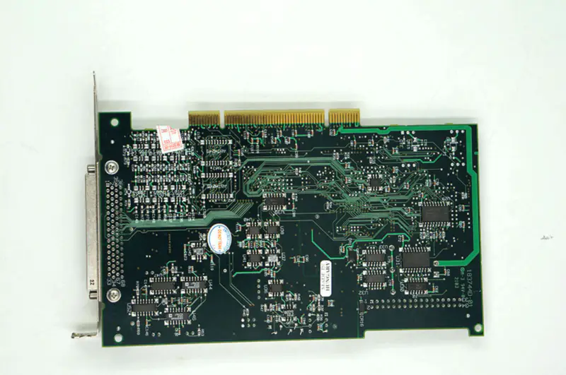 NI PCI-6032E Πίνακας πολλαπλών λειτουργιών I/O υψηλής ανάλυσης Κάρτα DAQ μεταχειρισμένο στοιχείο