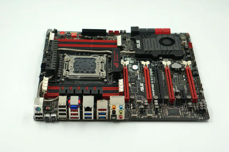 Μητρική πλακέτα ASUS RAMPAGE IV EXTREME