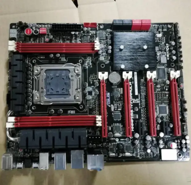 Μητρική πλακέτα Asus RAMPAGE IV FORMULA