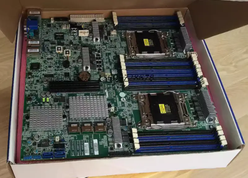 TYAN S7066GM3NR Motherboard