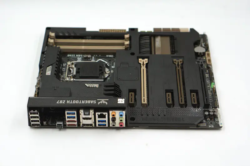 Μητρική πλακέτα Asus SABERTOOTH Z87 LGA1150 DDR3 64GB