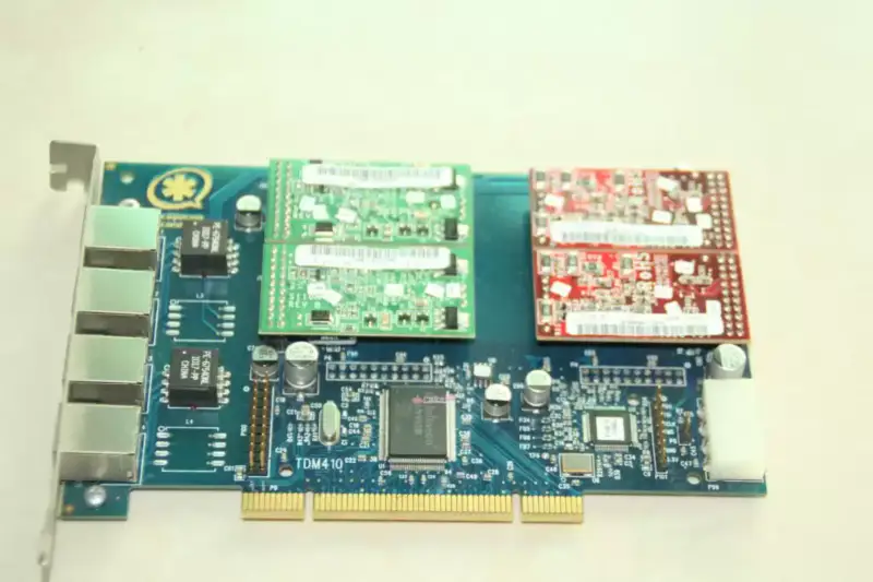 Asterisk TDM410P Κάρτα φωνής αναλογικής κάρτας 4 καναλιών με μονάδες FXO+FXS