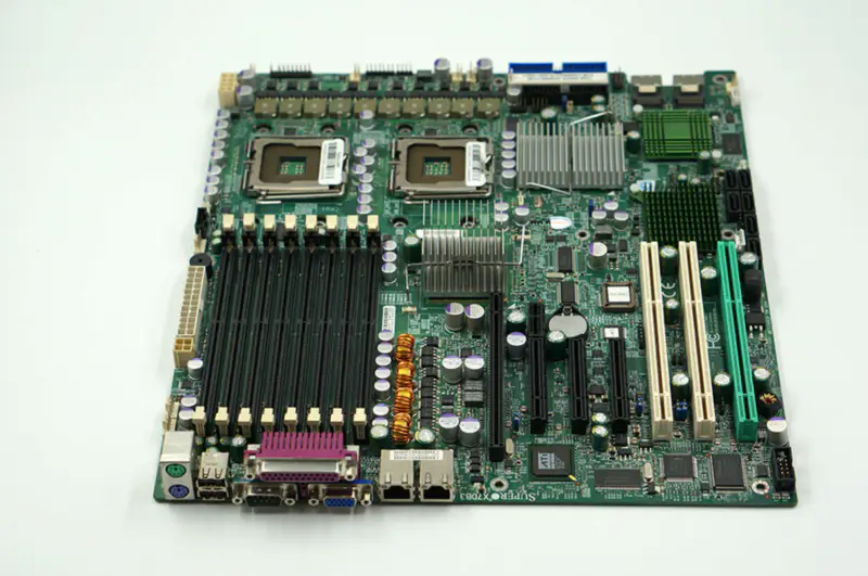 Μητρική πλακέτα Supermicro X7DB3