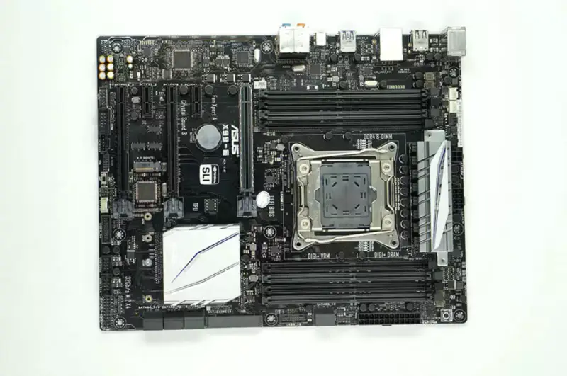 Μητρική πλακέτα Asus X99-E