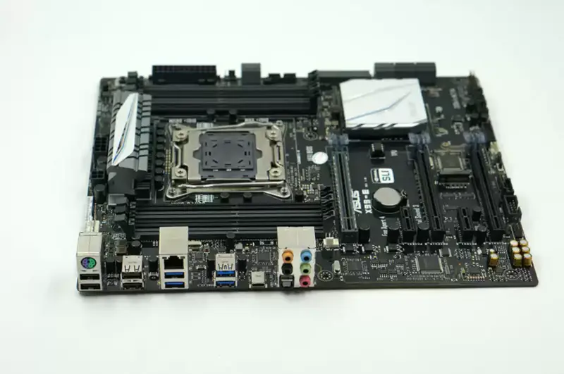 Μητρική πλακέτα Asus X99-E