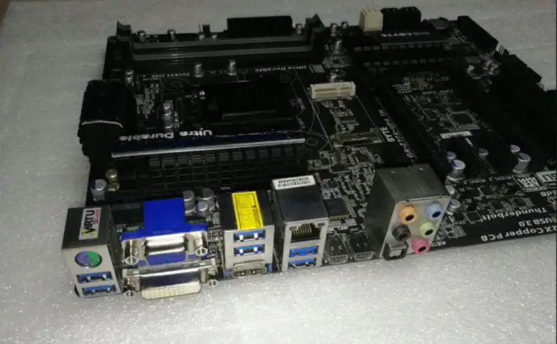Μητρική κάρτα Gigabyte Z77X-UP4 TH
