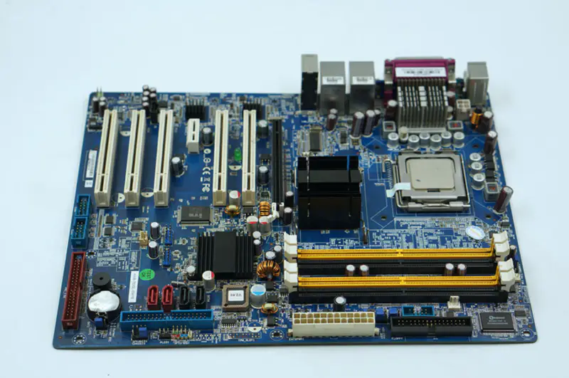 Βιομηχανική μητρική κάρτα Advantech AIMB-763G2 AIMB-763G2-00A1E LGA775 945 της Advantech